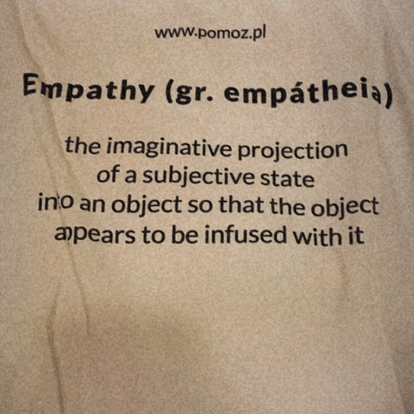 white shirt with a heart - Picture 3 of 3